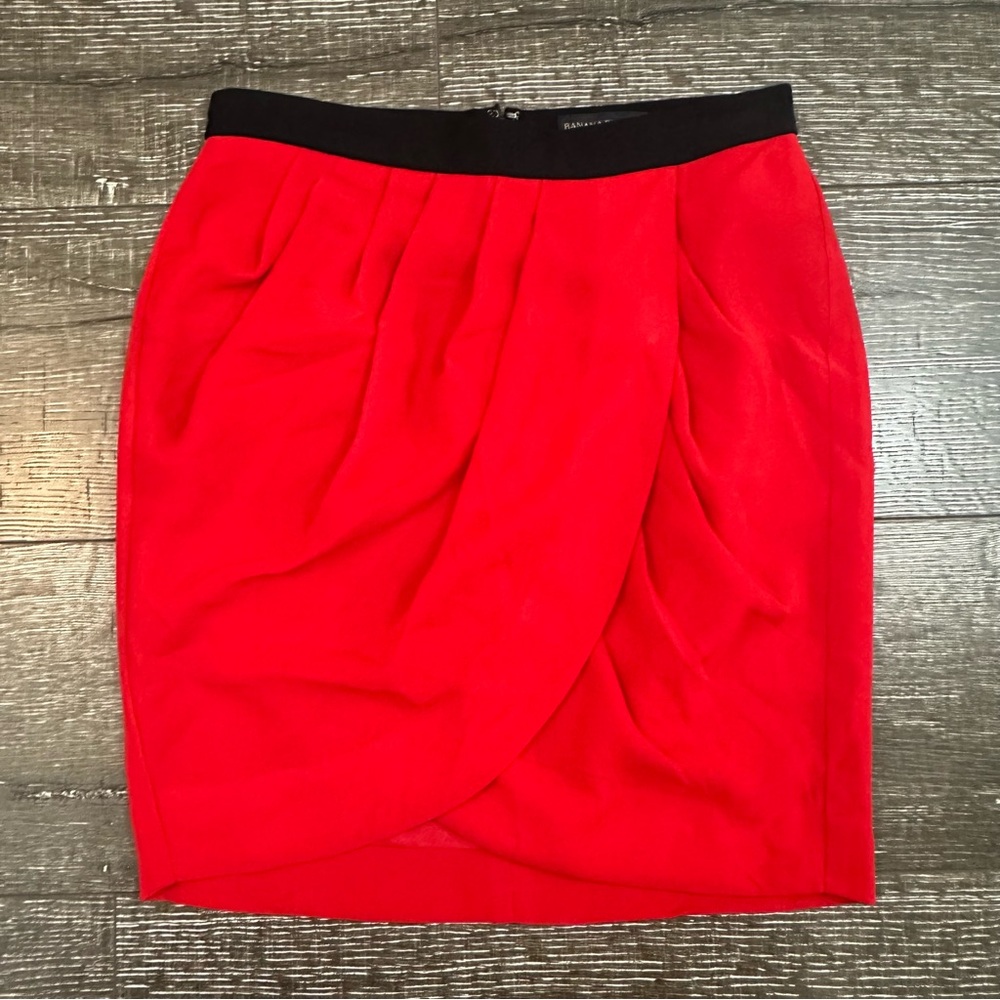 Banana Republic women’s red mini skirt
